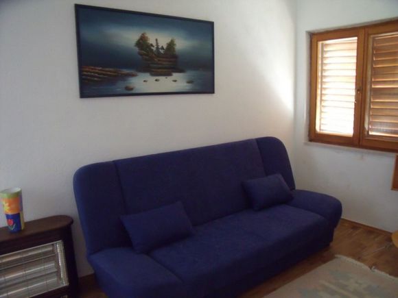 Apartment for 3 persons on island Solta Stomorska 