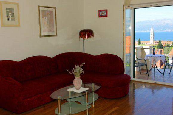 Beautiful apartment with seaview in Supetar Brac