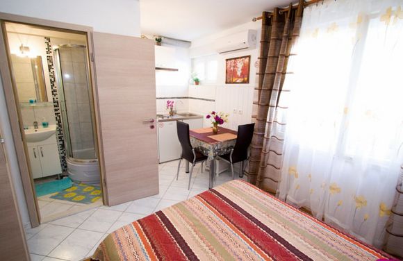 Studio apartment for 2 in Split