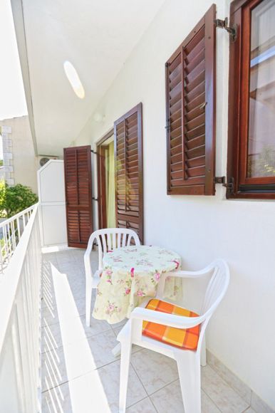 Charming apartment for 4 persons in Hvar