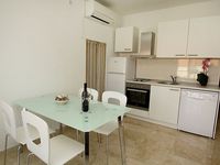 Apartment for 5 in Sutivan