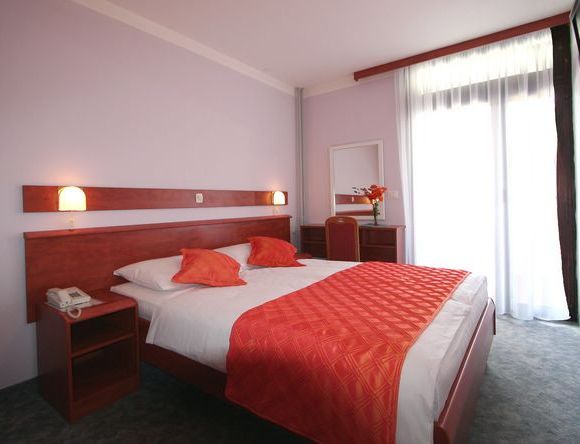 Appartment Hotel Corinthia-Baška in Baska 2