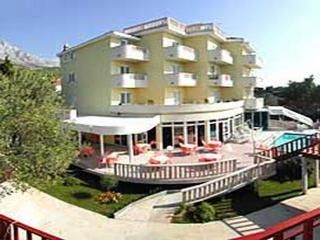 Appartment Hotel Conté in Promajna 1