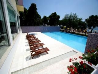 Appartment Hotel Adriatic in Biograd na Moru 9