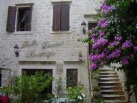 Appartment Palace Derossi in Trogir