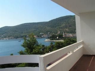 Appartment Hotel Issa in Vis 3