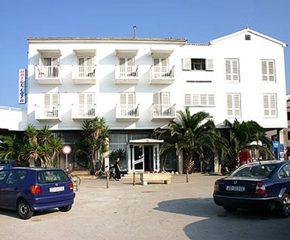Appartment Hotel Loža in Novalja 2
