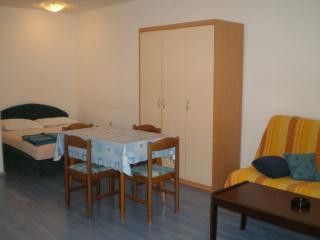 Appartment App. br. 3 in Pula 1