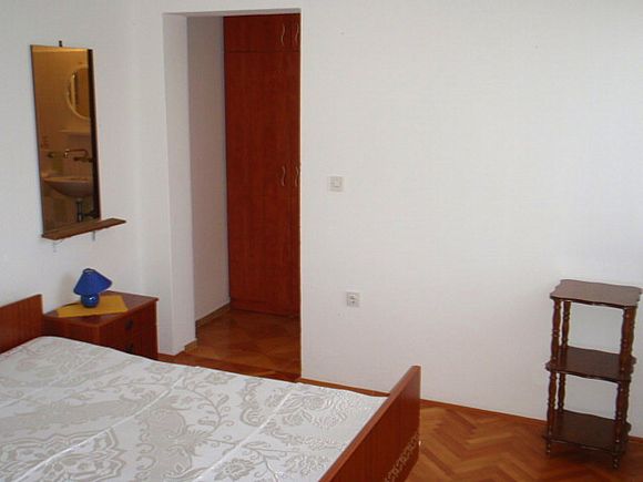 Appartment App br. 4 in Pag 6