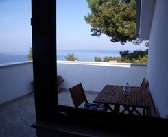 Apartment for 3 persons on island Solta Stomorska 
