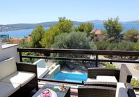 Luxury 6 person apartment Okrug Gornji