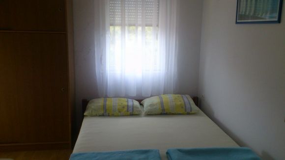 Beautiful apartment for 4 persons in Kanica Rogoznica