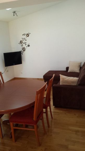 Spacious apartment for 6 persons in Split