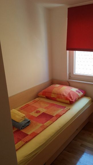 Spacious apartment for 6 persons in Split