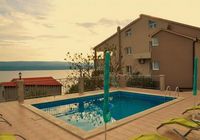 Modern Apartment with Pool for 6 person, Omis