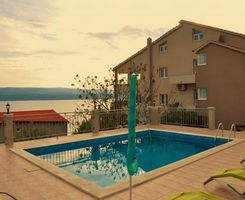 Modern Apartment with Pool for 6 person, Omis