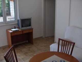 Appartment App.br. 2 in Supetar 3