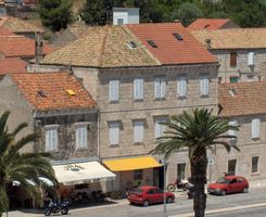 Apartment Gore in Vis