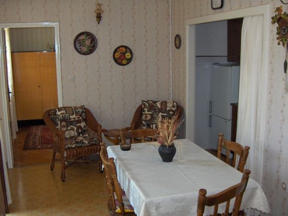 Appartment Petra in Pucisca 3
