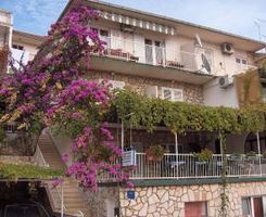 Apartment Ljubičasti in Jelsa