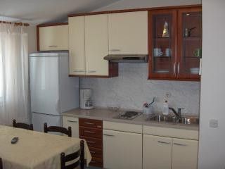 Appartment A 4+1/3 in Makarska 1