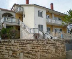 Apartment Srednji in Liznjan