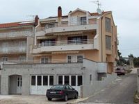 Apartment Br.2 in Brodarica