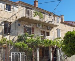 Apartment Soba 2 in Komiza