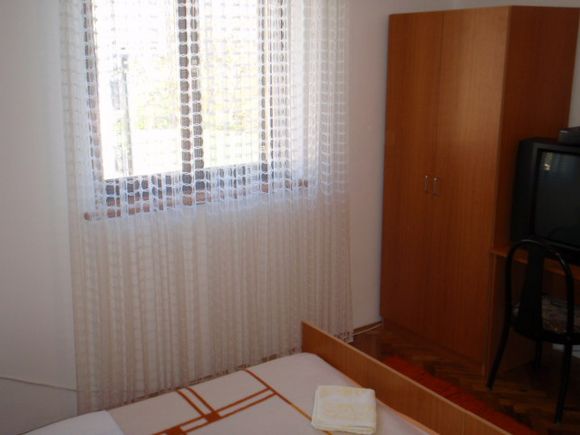Appartment Br 2 in Poljanak 4