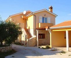 Apartment App br. 1 in Nin