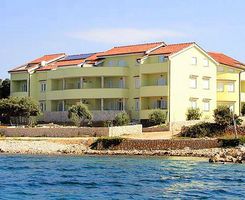 Apartment App br. 13 in Mandre