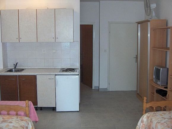 Appartment App br. 2 in Novalja 1