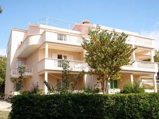 Appartment br.2 - 1.kat in Rtina 1