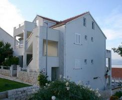 Apartment B1 in Postira