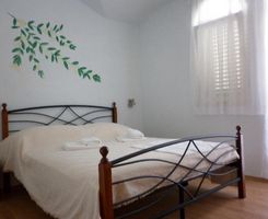 Stylish apartment for 4 persons in Okrug Gornji