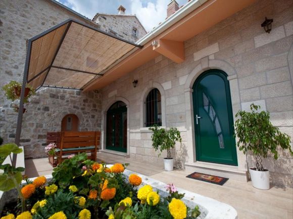 Appartment App 5 in Podgora 9