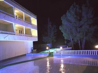 Appartment Hotel Sveti Križ in Trogir 1