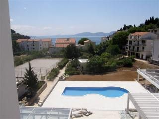 Appartment Hotel Quercus in Drvenik 4