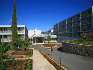 Appartment Hotel Elaphusa in Bol 1