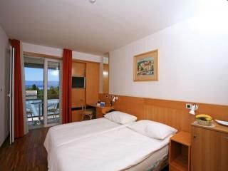 Appartment Hotel Elaphusa in Bol 2