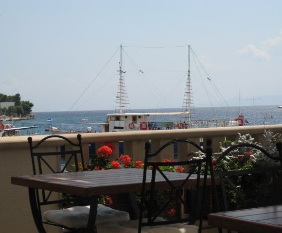 Appartment Hotel Kaštel in Bol 4