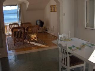 Appartment Zeleni in Bol 5