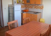 Apartment Narančasti in Bol