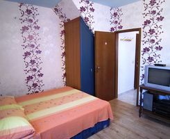 Split old town centre Apartment for 4 person