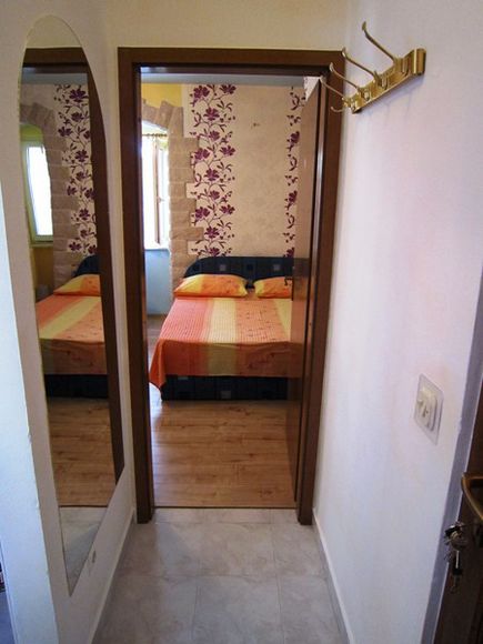 Split old town centre Apartment for 4 person
