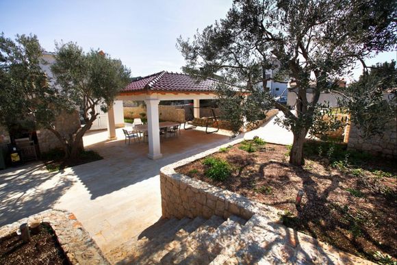 House for 4-6 person in Razanj with 5000m2 garden